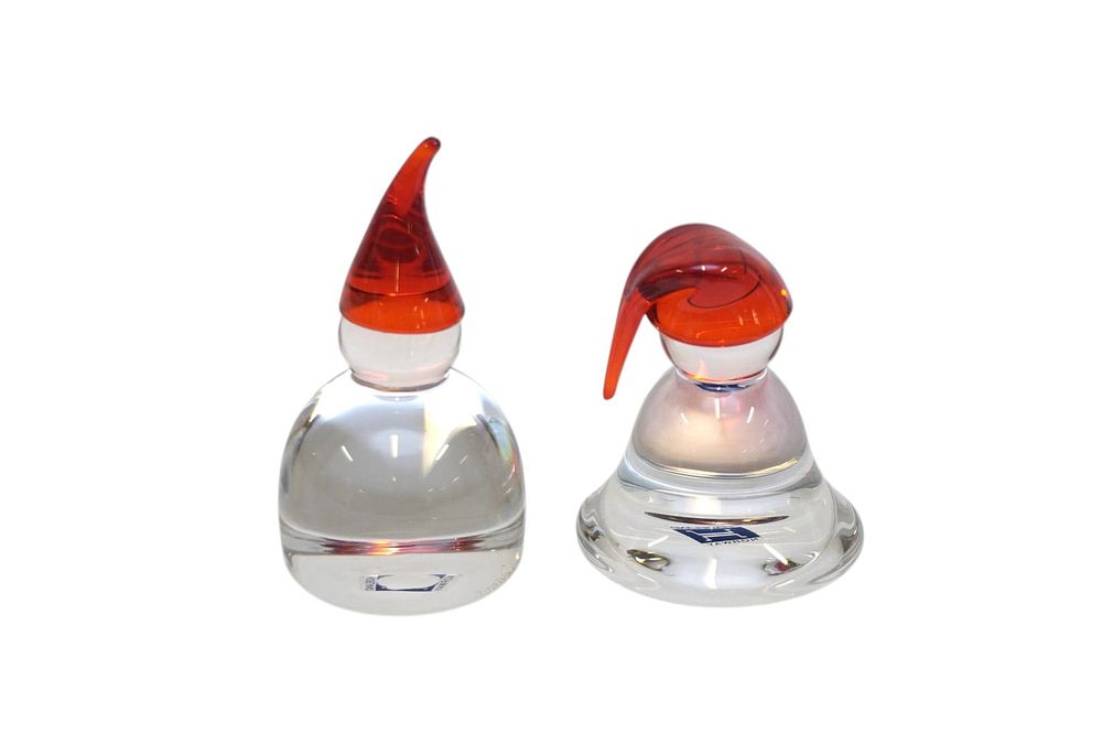 Lot 272: PAIR OF HADELAND GLASSVERK GNOME FIGURINES