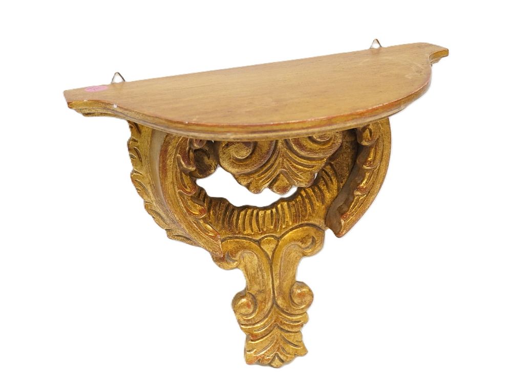 Lot 295: VINTAGE ORNATE DECORATIVE WALL SHELF