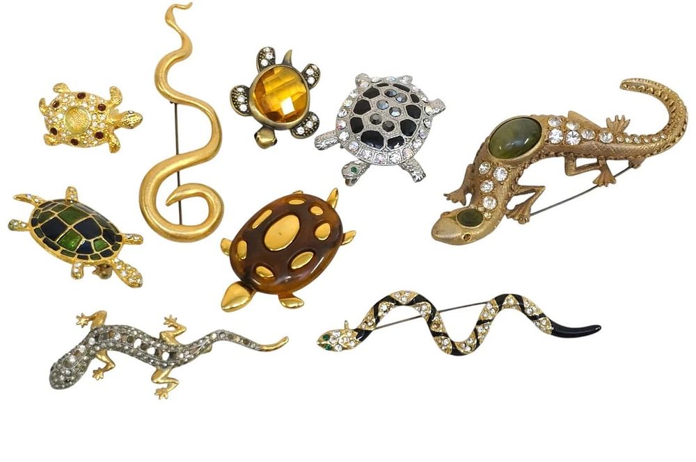 Lot 241: 9 pc VINTAGE SNAKE, LIZARD & TURTLE BROOCHES