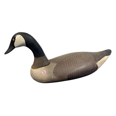 LARGE ATTRIBUTED MADISON MITCHELL CANADA GOOSE DECOY. Vintage attributed to R. Madison Mitchell 