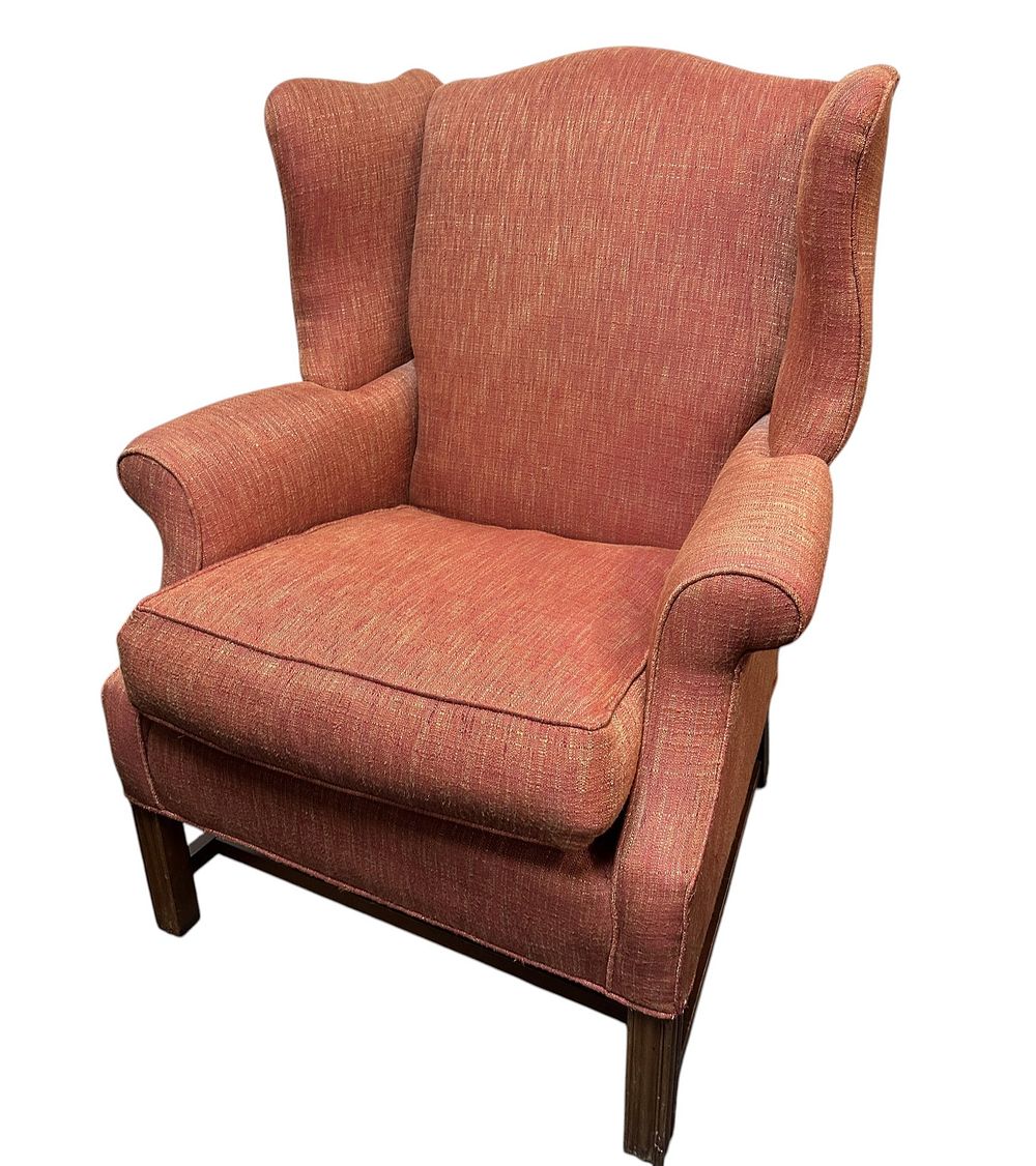 Lot 214: ANTIQUE TRADITIONAL QUEEN ANNE WINGBACK CHAIR