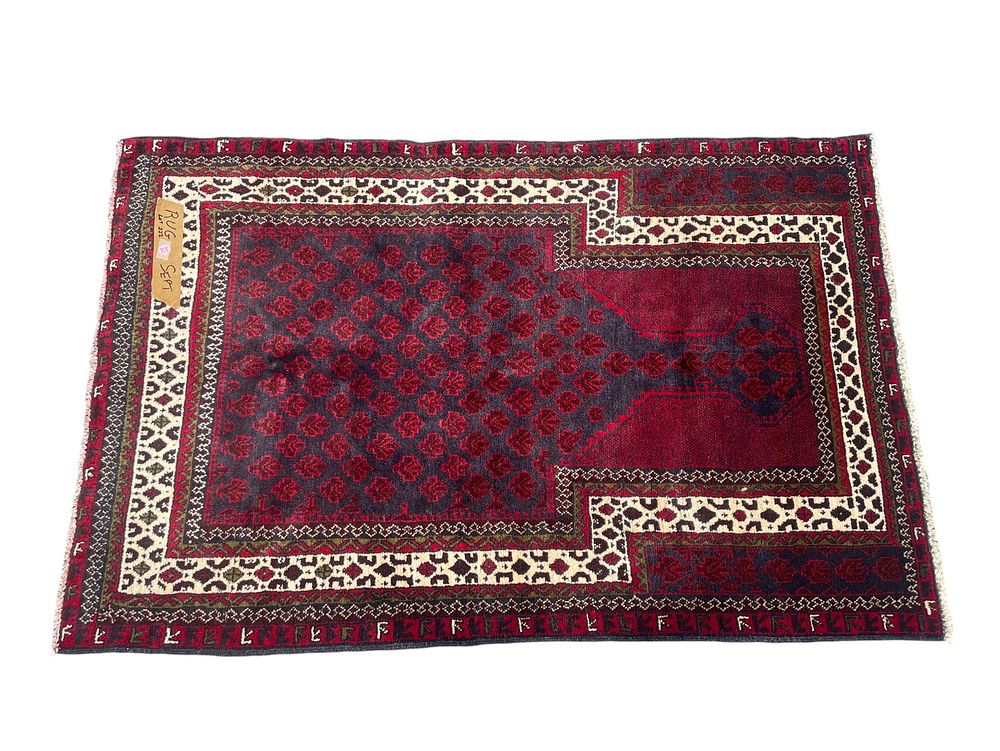 Lot 222: FINE HAND KNOTTED BALUCH PRAYER RUG