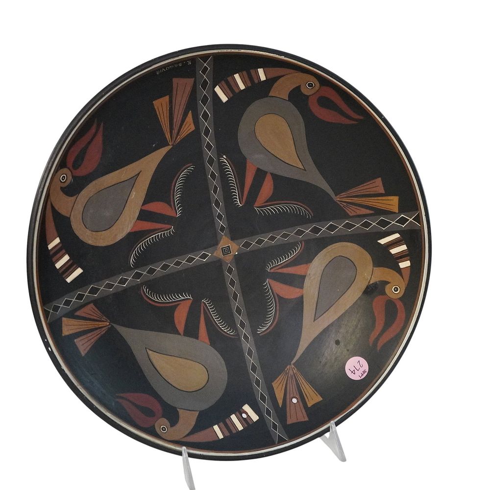 Lot 274: ECUADORIAN FOLK ART POTTERY PLATE BY EDUARDO SEGOVIA
