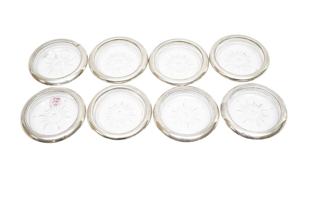 Lot 295: 8 VINTAGE SILVERPLATE & GLASS COASTERS