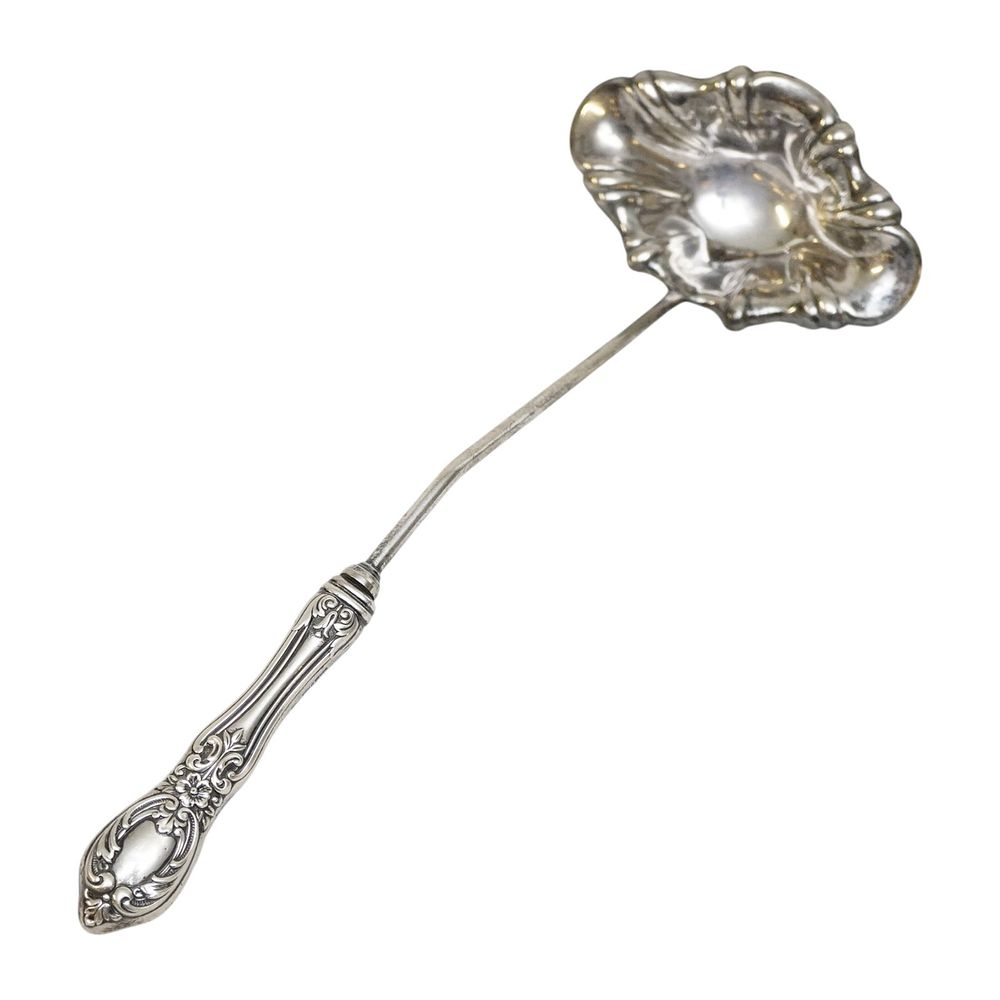 Lot 171: POOLE STERLING SILVER OLD ENGLISH PUNCH LADLE
