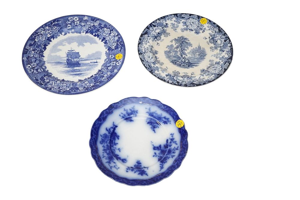 Lot 247: 3 ANTIQUE FLOW BLUE & BLUE TRANSFER DISHES - WEDGWOOD, ETC.
