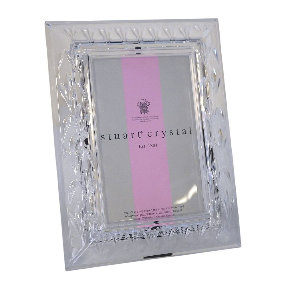Lot 257: STUART CRYSTAL CHELMSFORD PICTURE FRAME