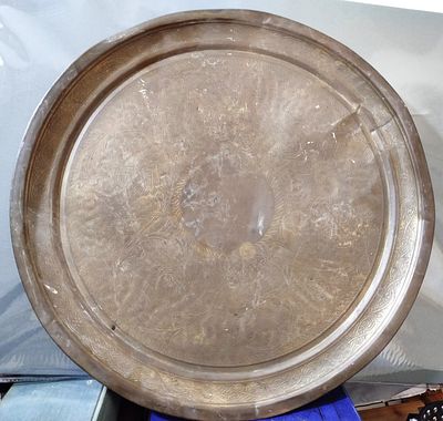 לוט ברונזה . צלחת גדולה - 64 קוטר 
פינג'אן נחושת קטן 8*9 
בינונית - 31.5 קוטר 
קטנה - 21.5 