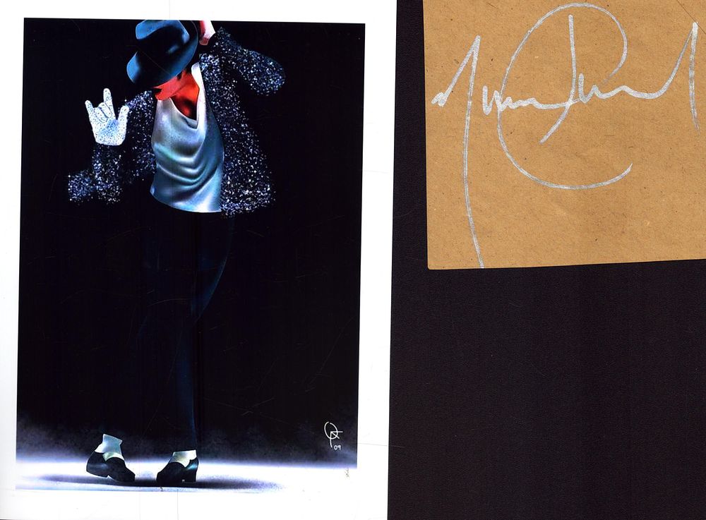 Chaucer Auctions | Auction 598 | LIVE AUTOGRAPH ENTERTAINMENT, SPORT, SPACE, MUSIC AND HISTORICAL