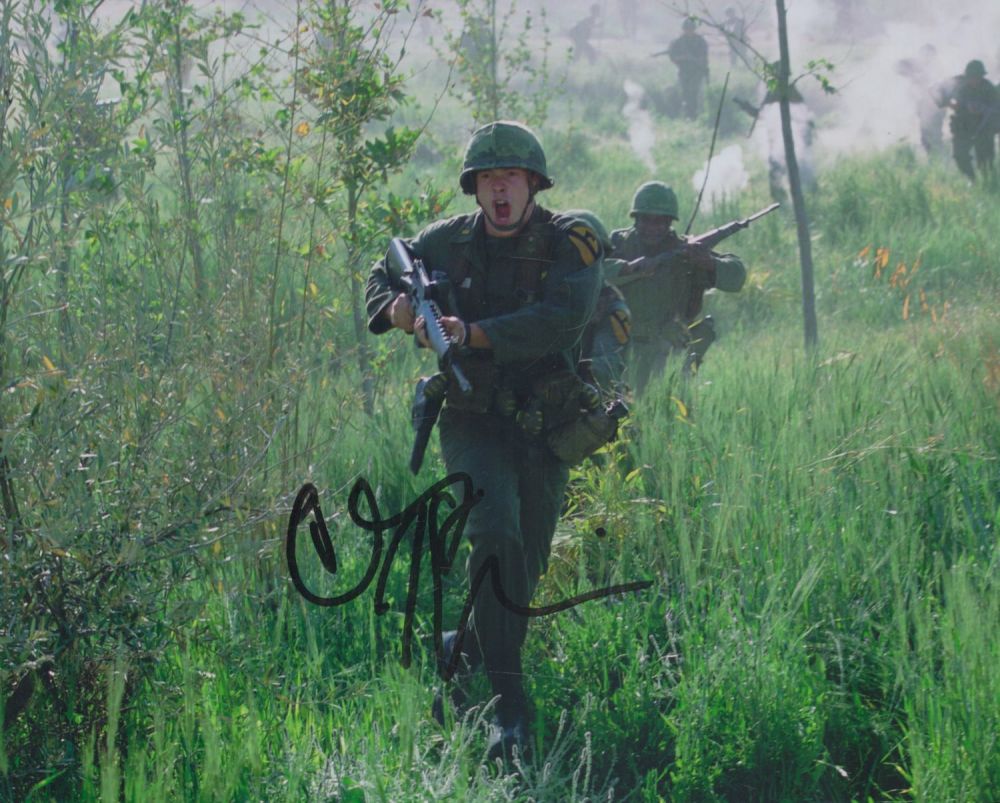 Lot 205: Chris Klein signed 10x8 inch colour photo. Good...