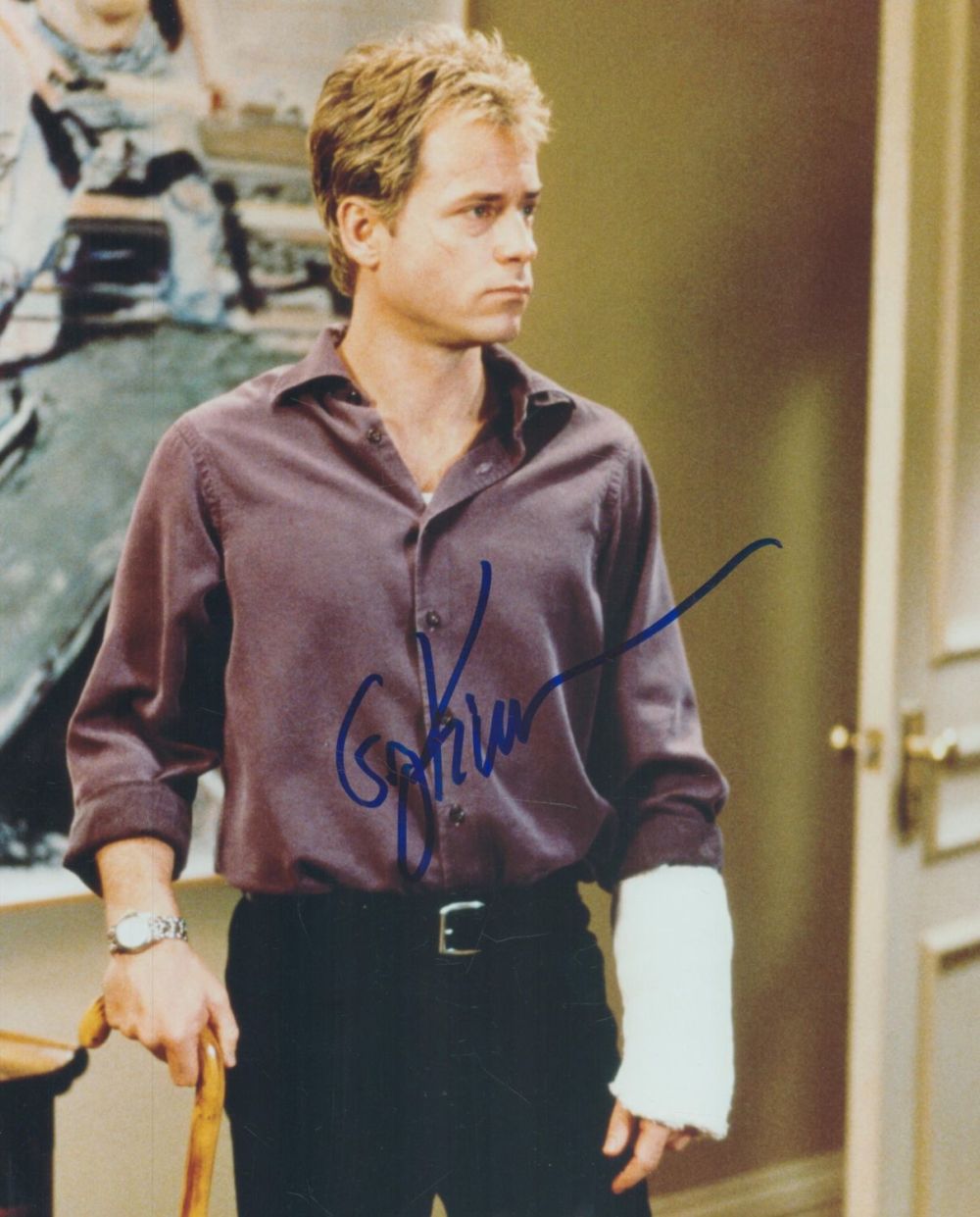 Lot 208: Greg Kinnear signed 10x8 inch colour photo. Good...
