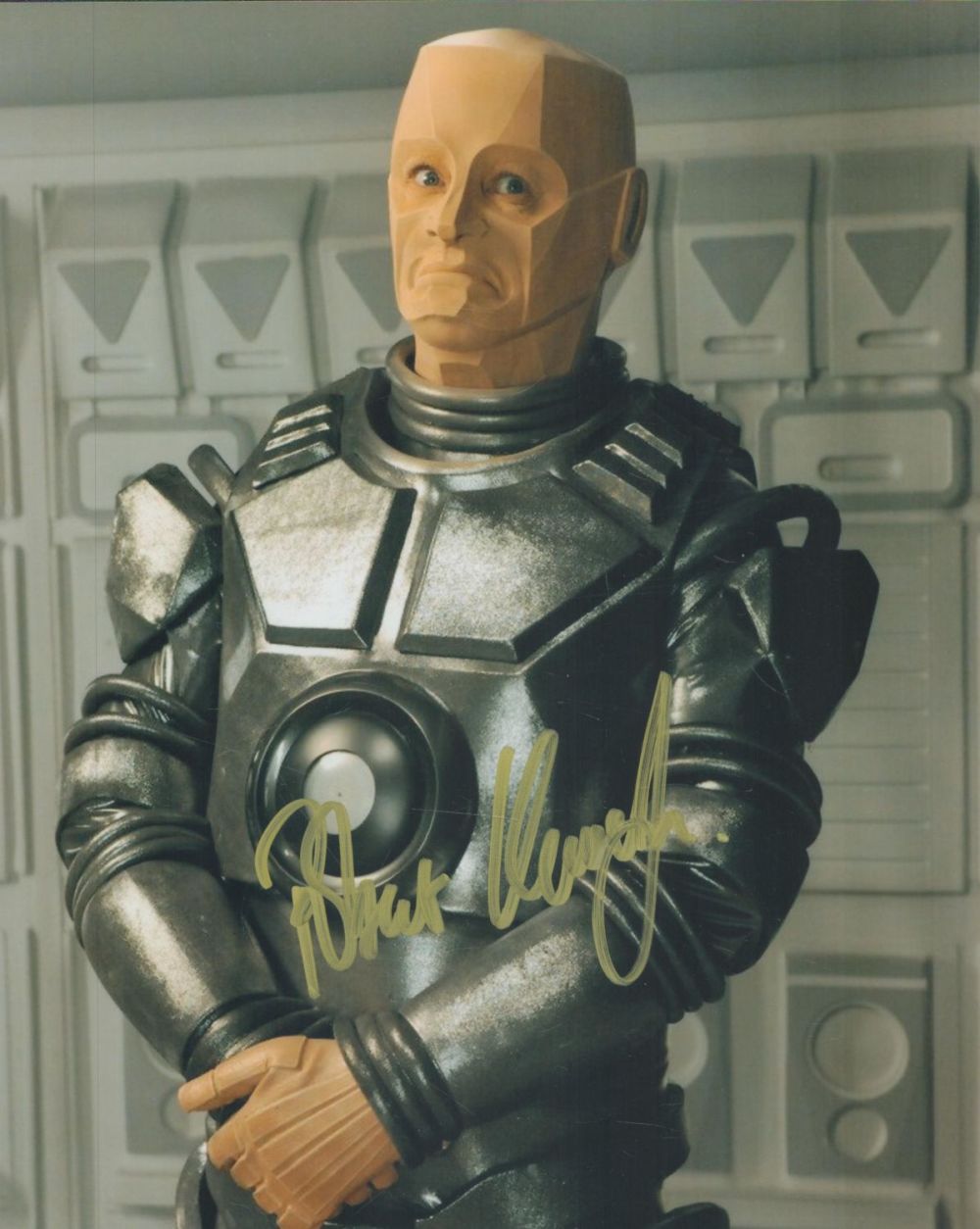 Lot 294: Robert Llewellyn signed 10x8 inch colour photo. Good...