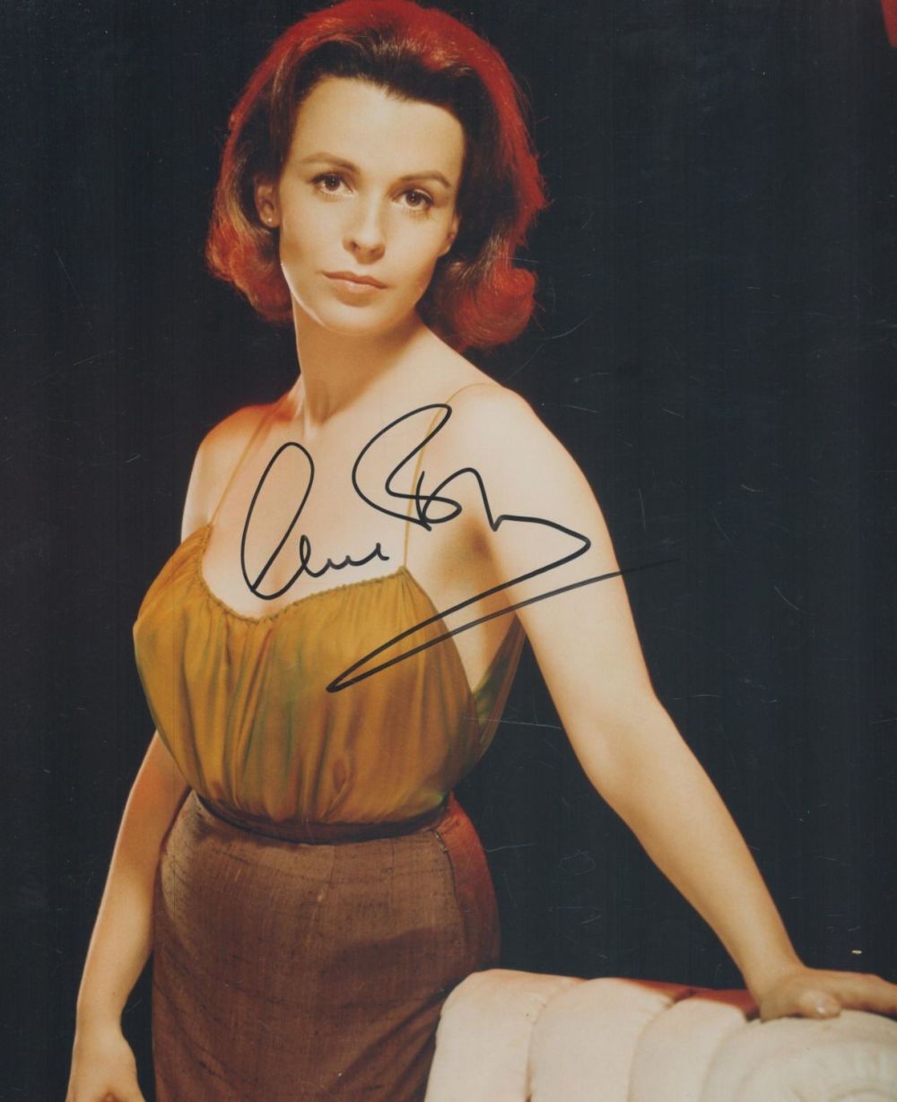 Lot 352: Claire Bloom signed 10x8 inch colour photo. Good...