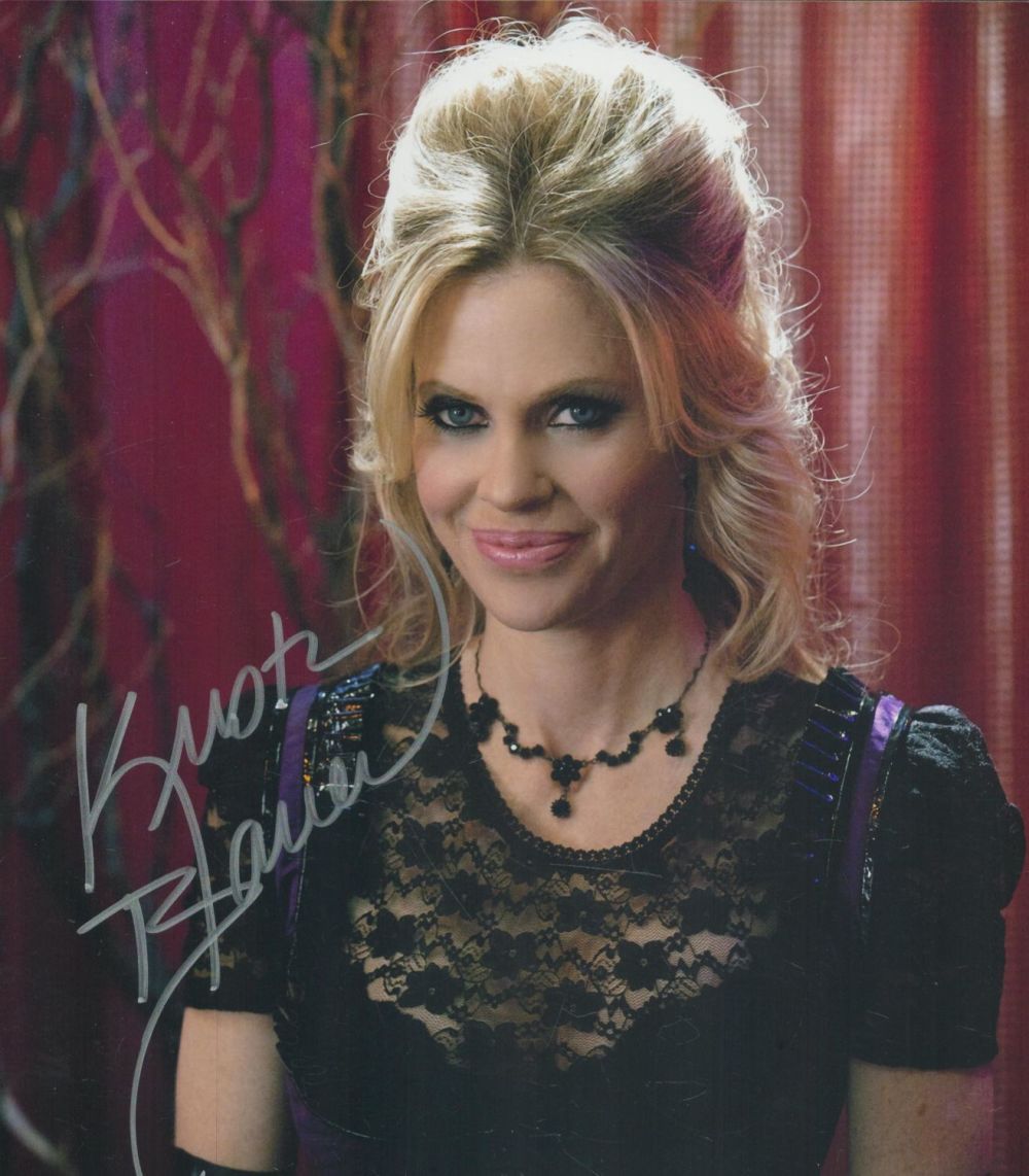 Lot 353: Kristin Bauer signed 10x8 inch colour photo. Good...