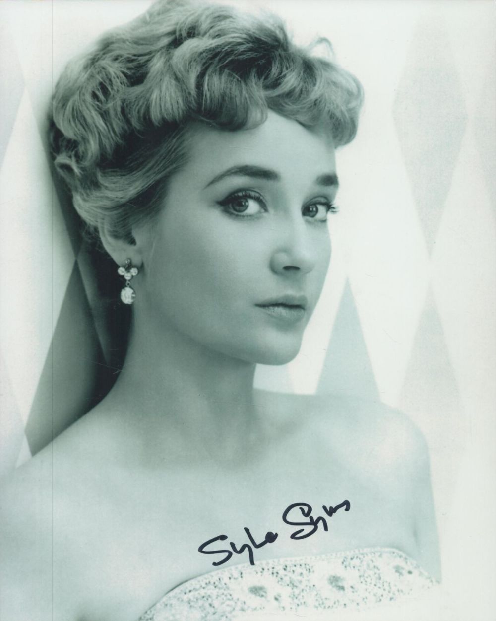 Lot 399: Sylvia Syms signed 10x8 inch black and white...