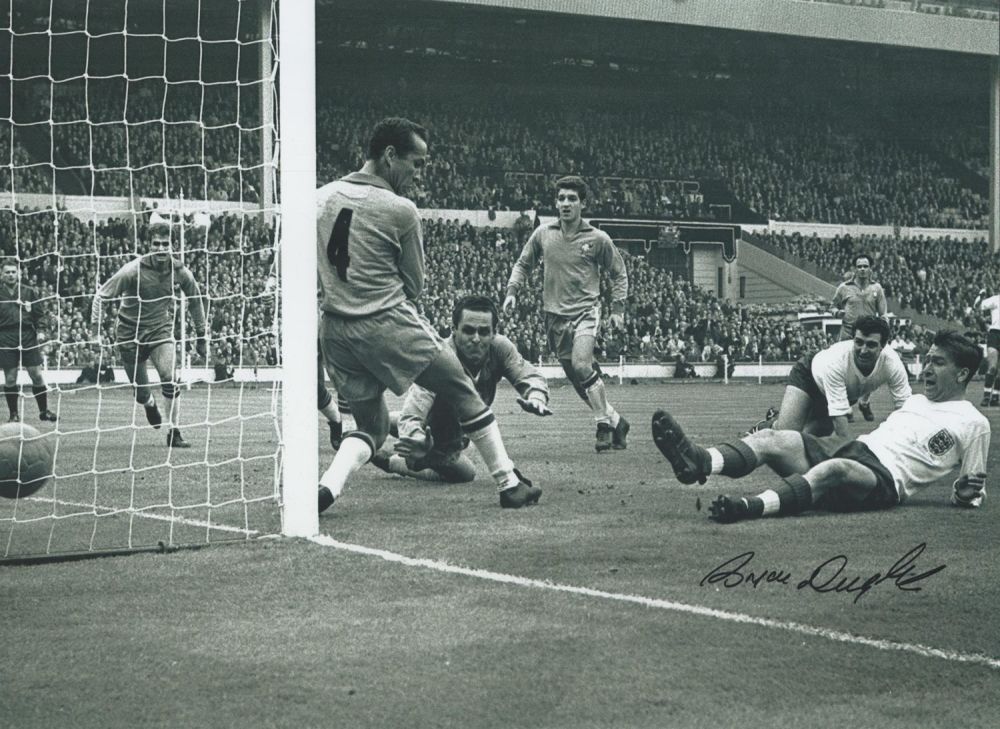 Lot 134: Brian Douglas signed 16x12 black and white photo....