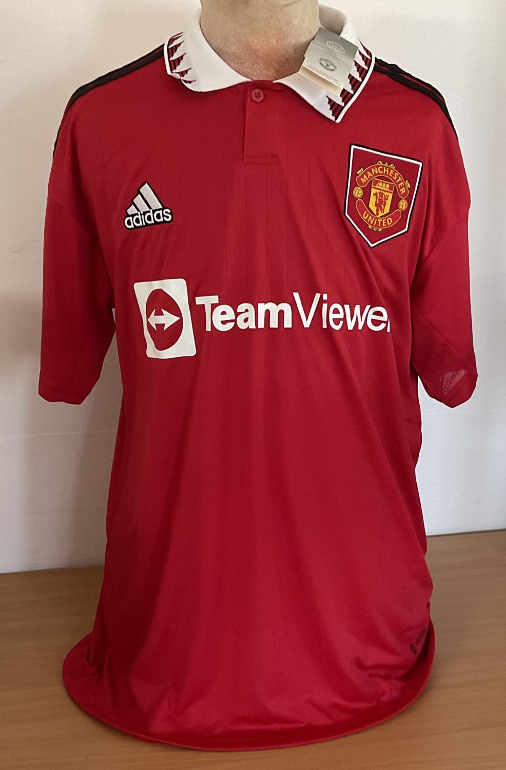 Lot 245: Football Lisandro Martínez signed Manchester United home shirt...