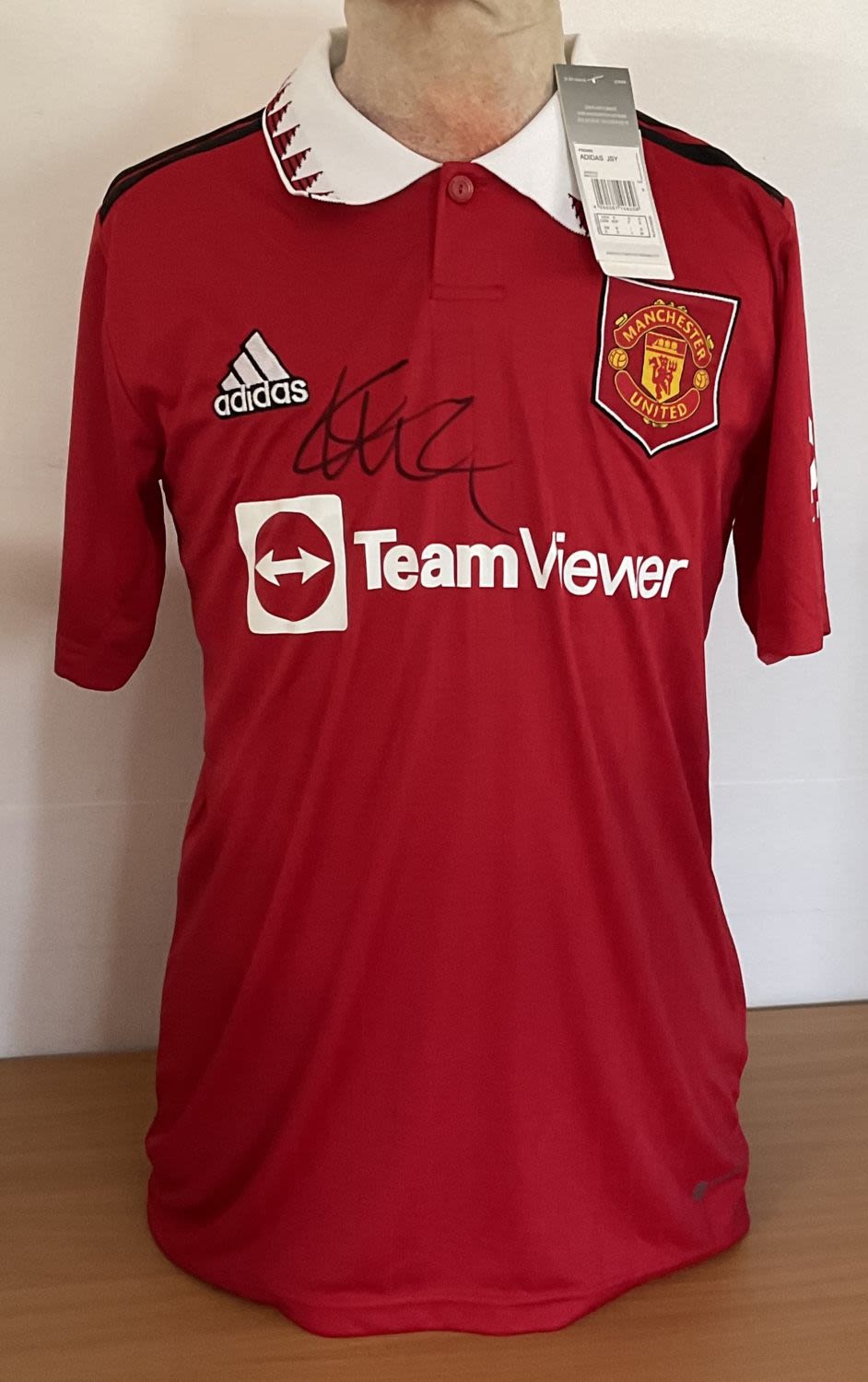 Lot 246: Football Erik ten Hag signed Manchester United home...