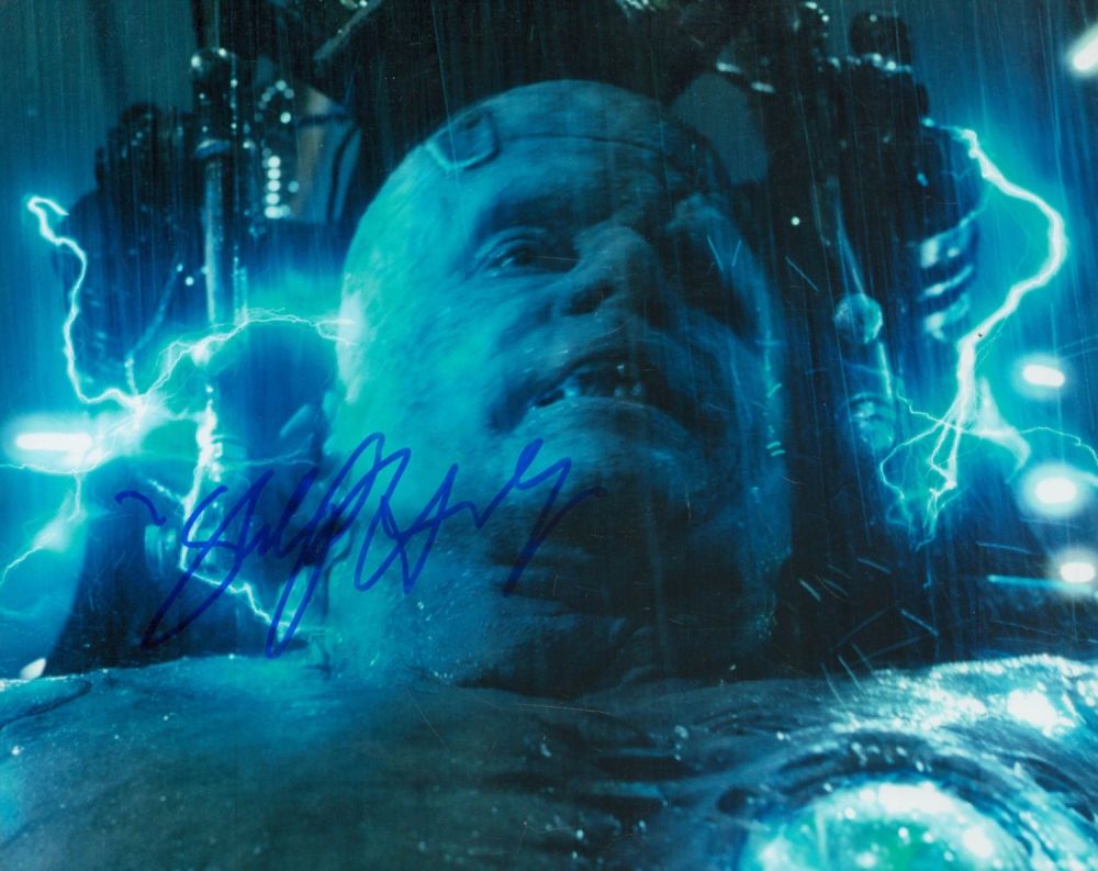 Lot 294: Hensley Shuler signed 10x8 inch colour photo. Good...