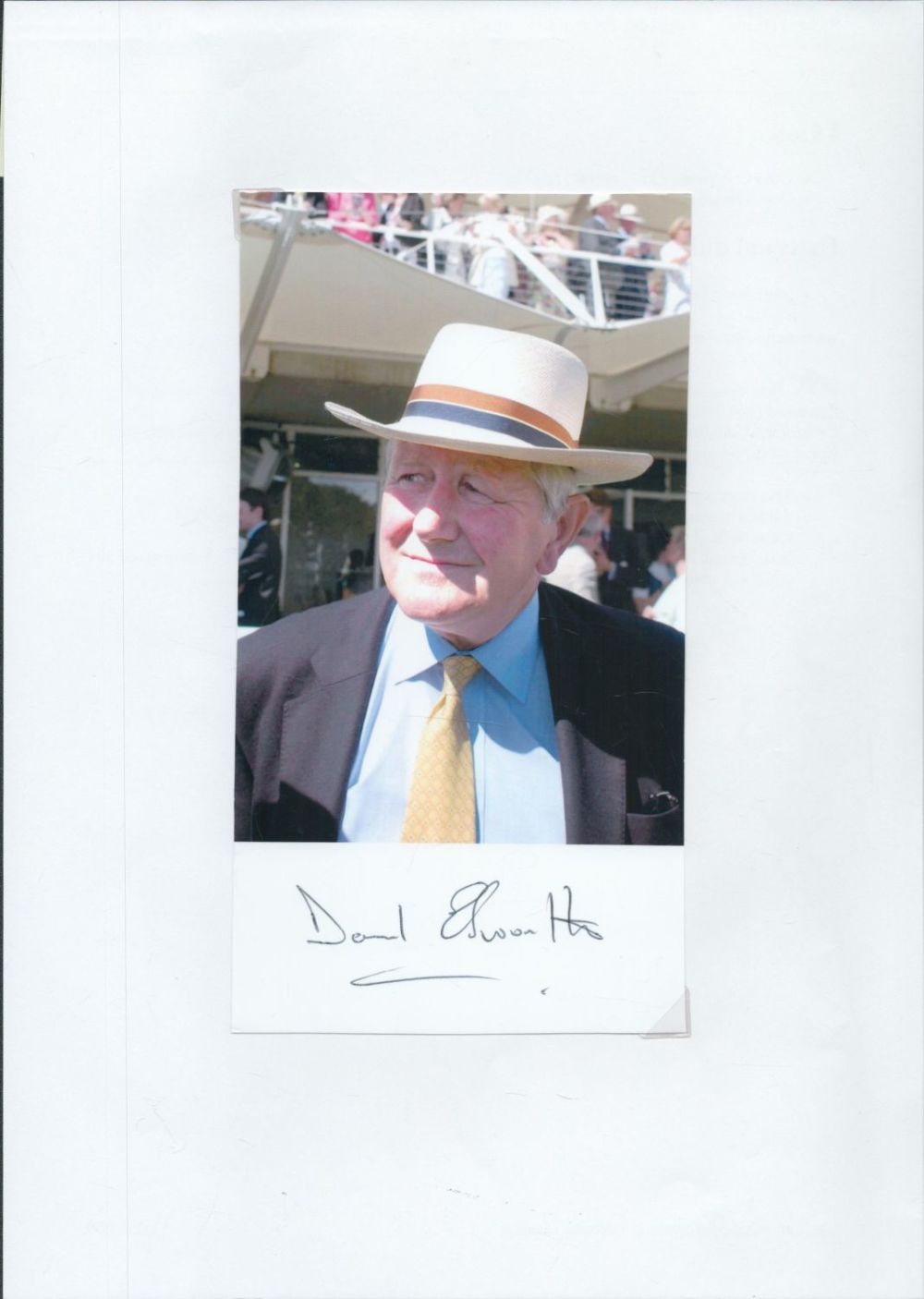 Lot 535: David Elsworth signed 8x5inch colour photo. Good condition...
