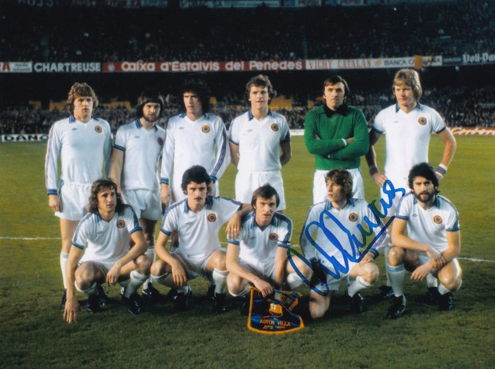 Lot 614: Autographed GORDON COWANS 8 x 6 photo :...