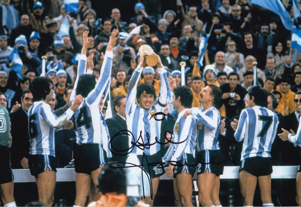 Lot 642: Autographed OSSIE ARDILES 12 x 8 photo :...