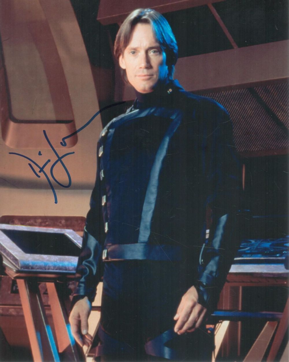 Lot 688: Kevin Sorbo signed 10x8 inch colour photo. Good...