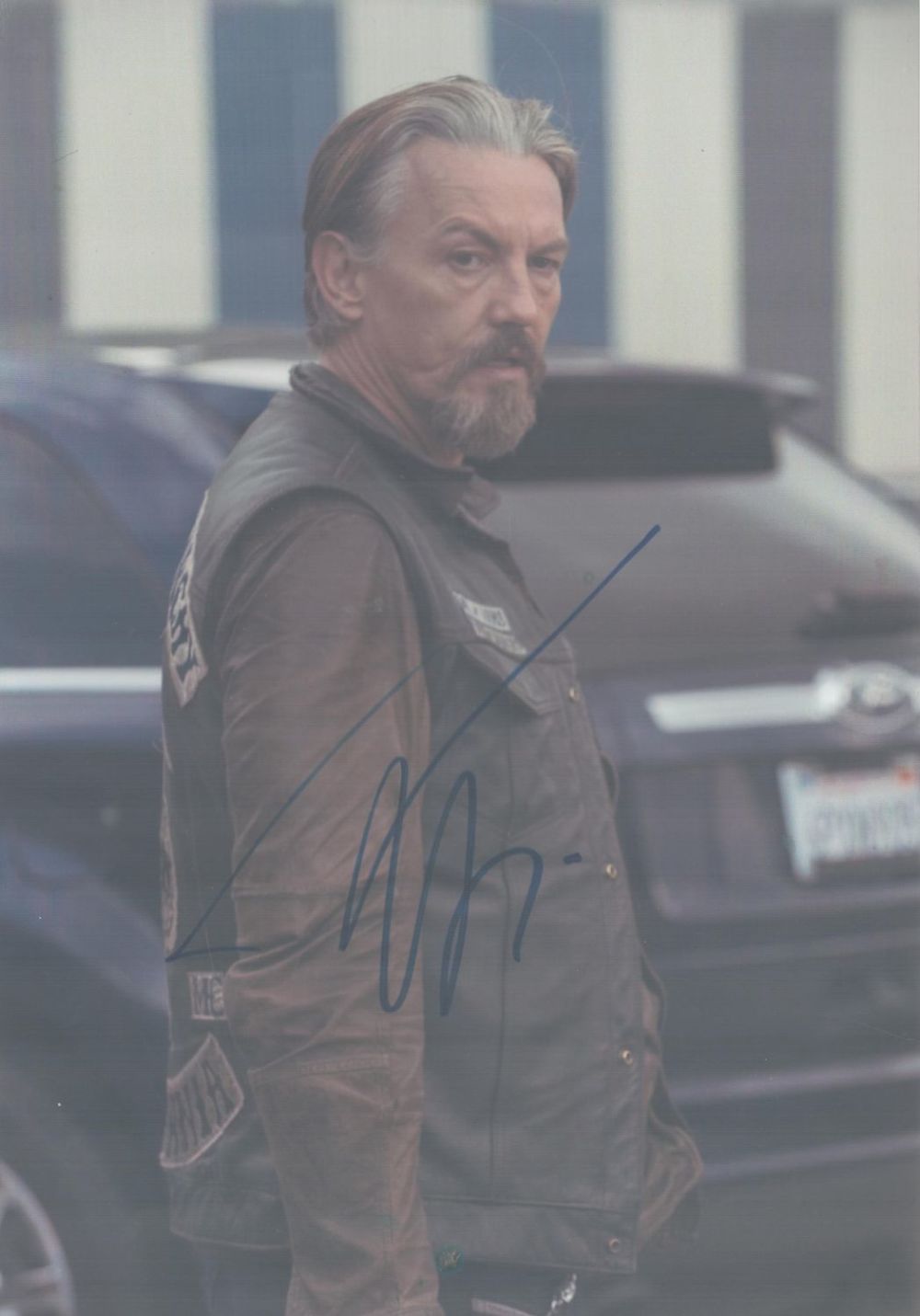 Lot 171: Tommy Flanagan signed 12x8 colour photo. Flanagan (born...