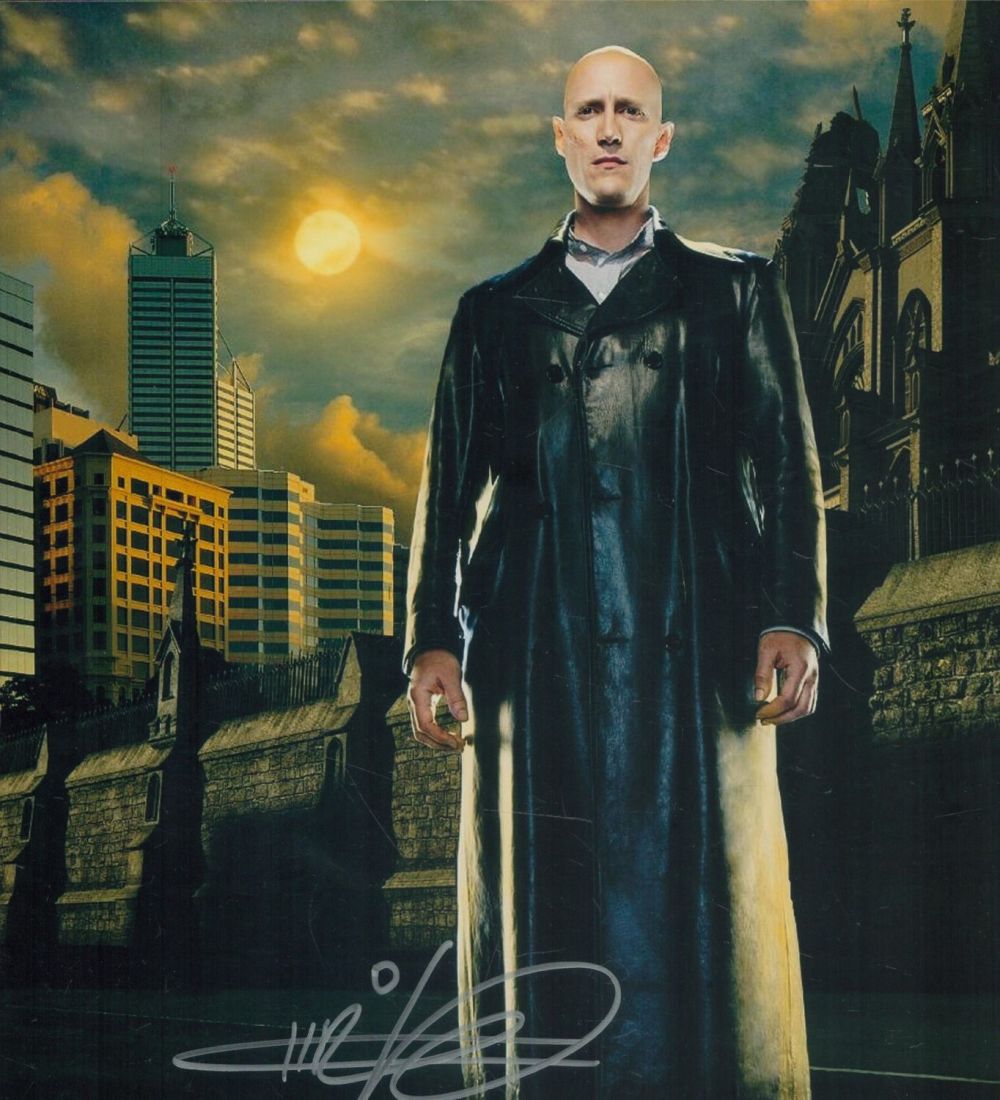 Lot 368: Christopher Heyerdahl signed 10x8 inch colour photo. Good...