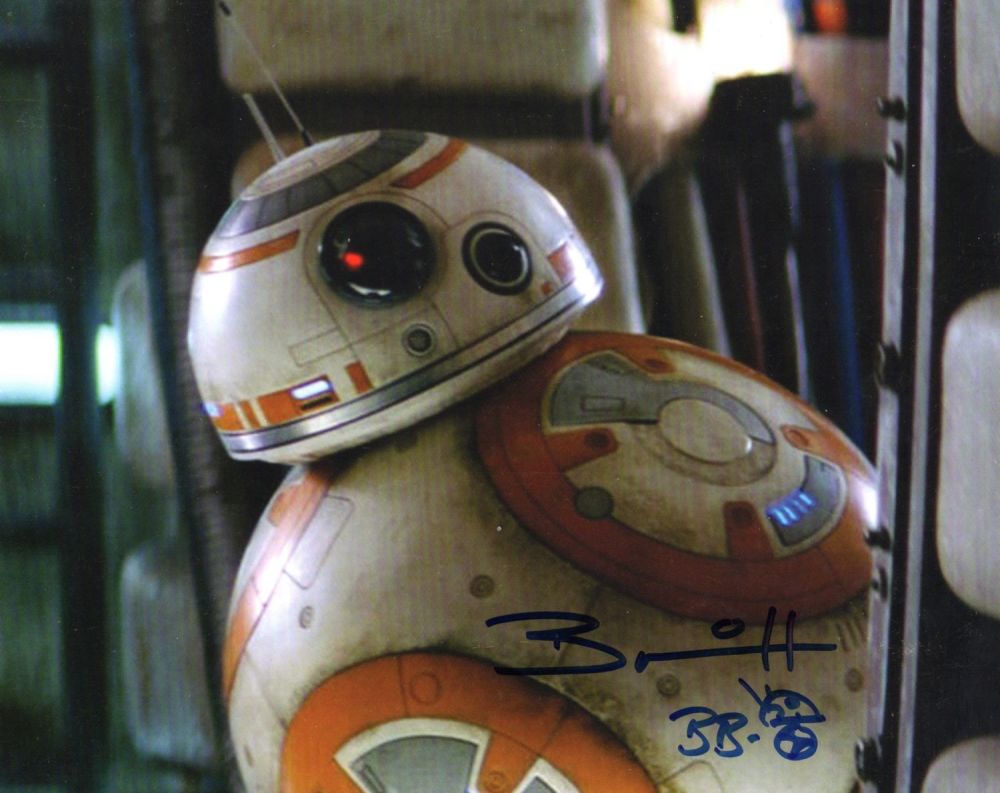 Lot 557: Star Wars The Force Awakens 8x10 photo signed...