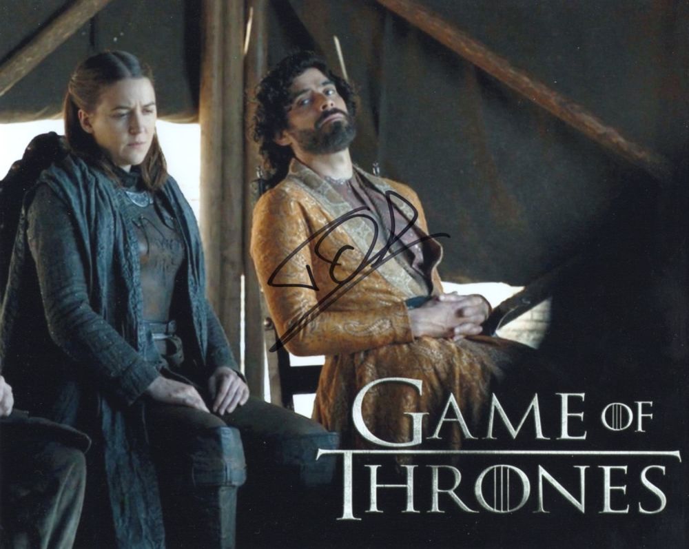 Lot 728: Game of Thrones 8x10 photo signed by actor...