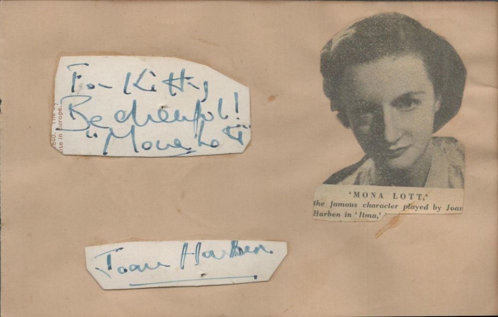 Lot 336: Joan Harben signed autograph small card cut out...