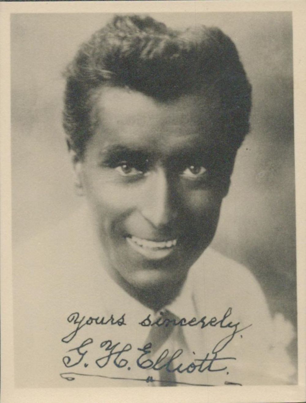 Lot 339: G. H. Elliott signed vintage black and white...