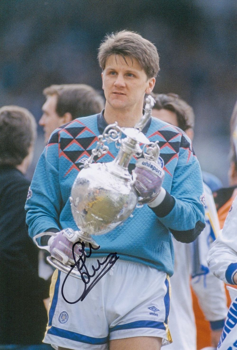 Lot 416: Football Autographed John Lukic 12 X 8 Photo:...