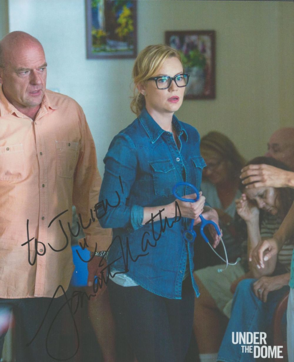 Lot 455: Samantha Mathis signed colour photo 10x8 Inch. Dedicated....