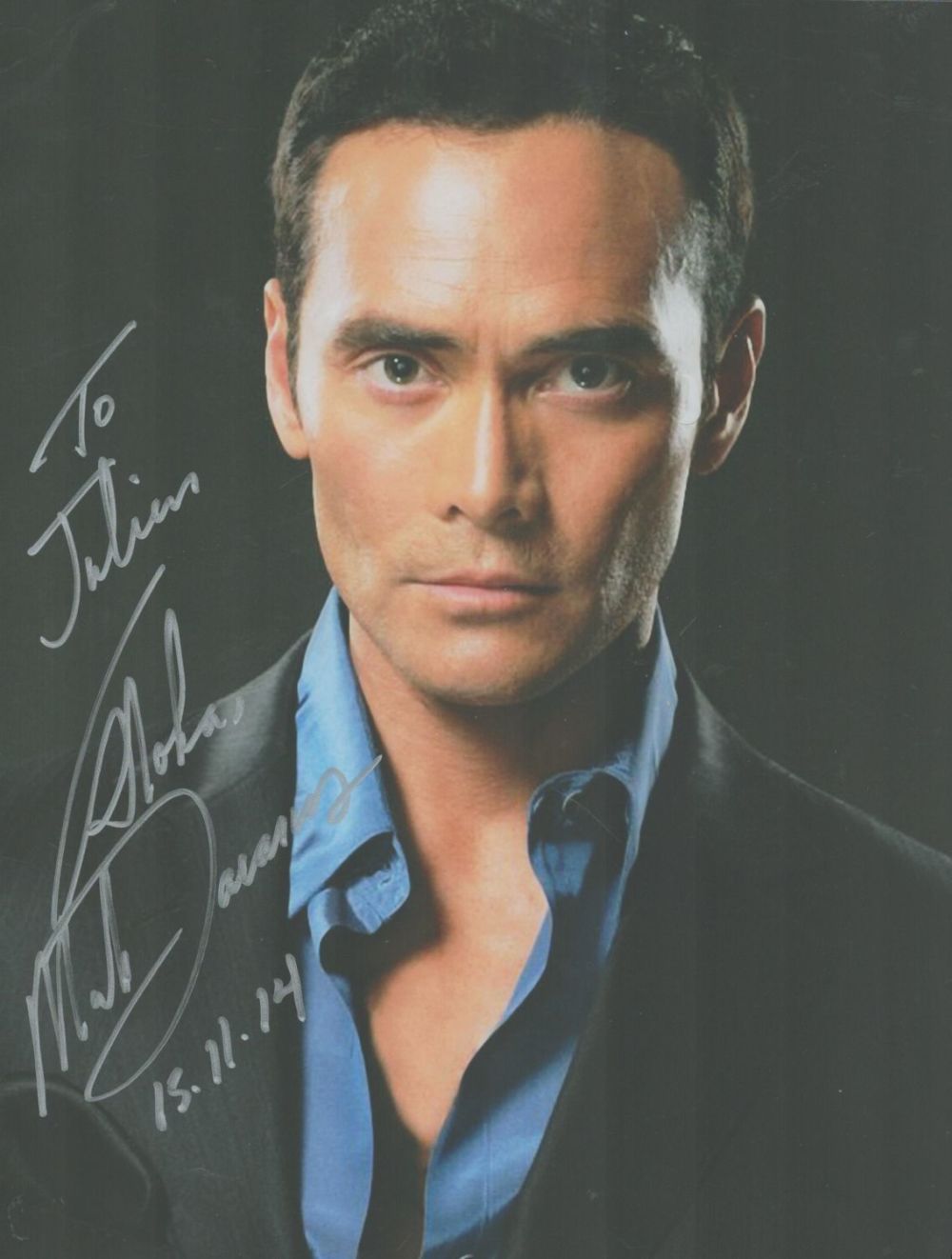Lot 467: Mark Dacascos signed colour photo Approx. size 11.5x8...