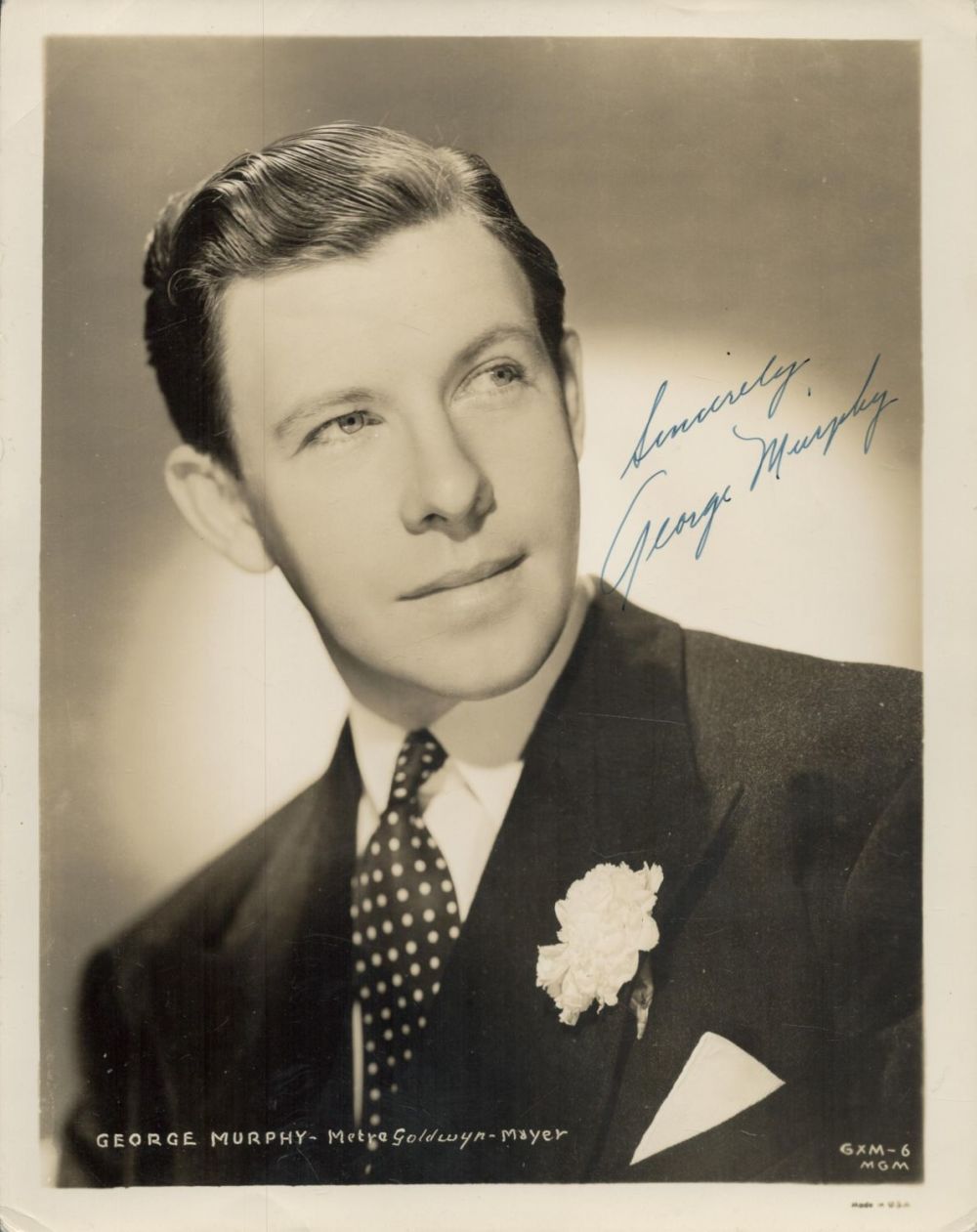 Lot 51: George Murphy (1902-1992), a signed 10x8 vintage photo....