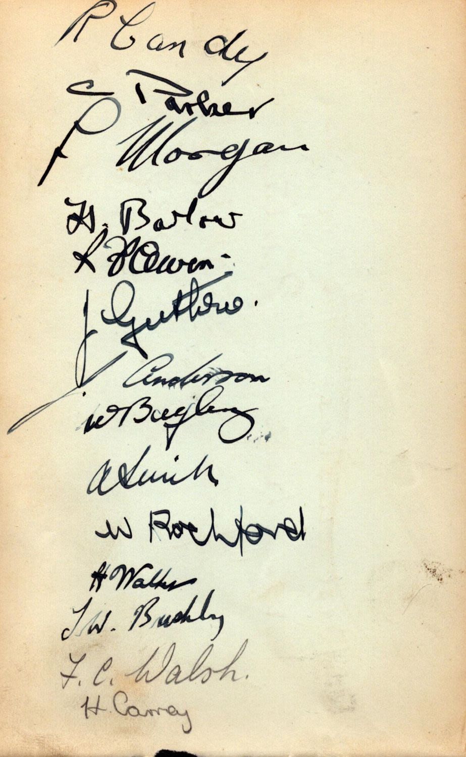 Lot 297: Portsmouth FC 1939 signed album page. Good condition....