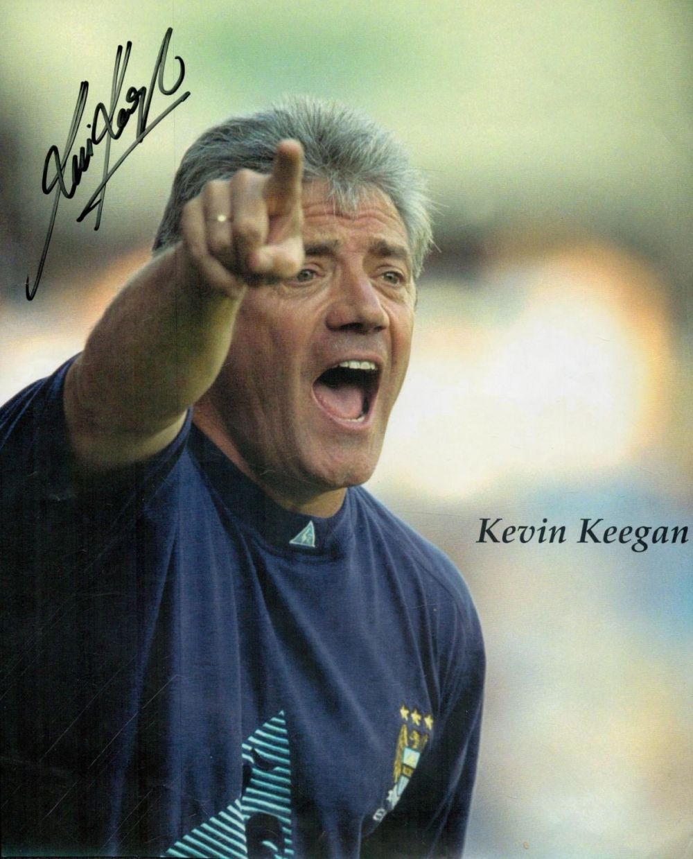 Lot 353: Kevin Keegan signed 10x8 colour photo. Good condition....