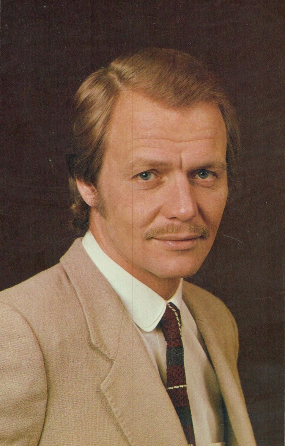 Lot 473: David Soul signed 6x4inch colour photo. Dedicated. Good...