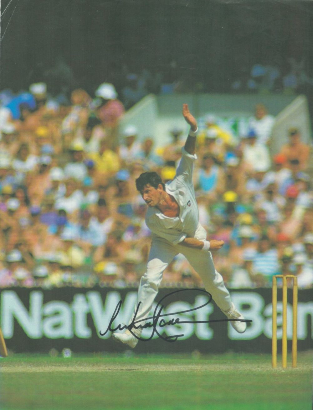 Lot 58: Cricket Richard Hadlee signed 10x8 inch colour magazine...