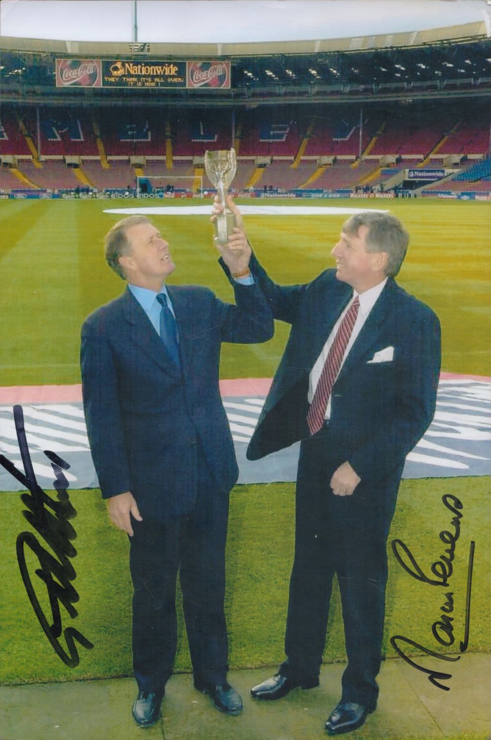 Lot 91: Football Geoff Hurst and Martin Peters signed 12x8...