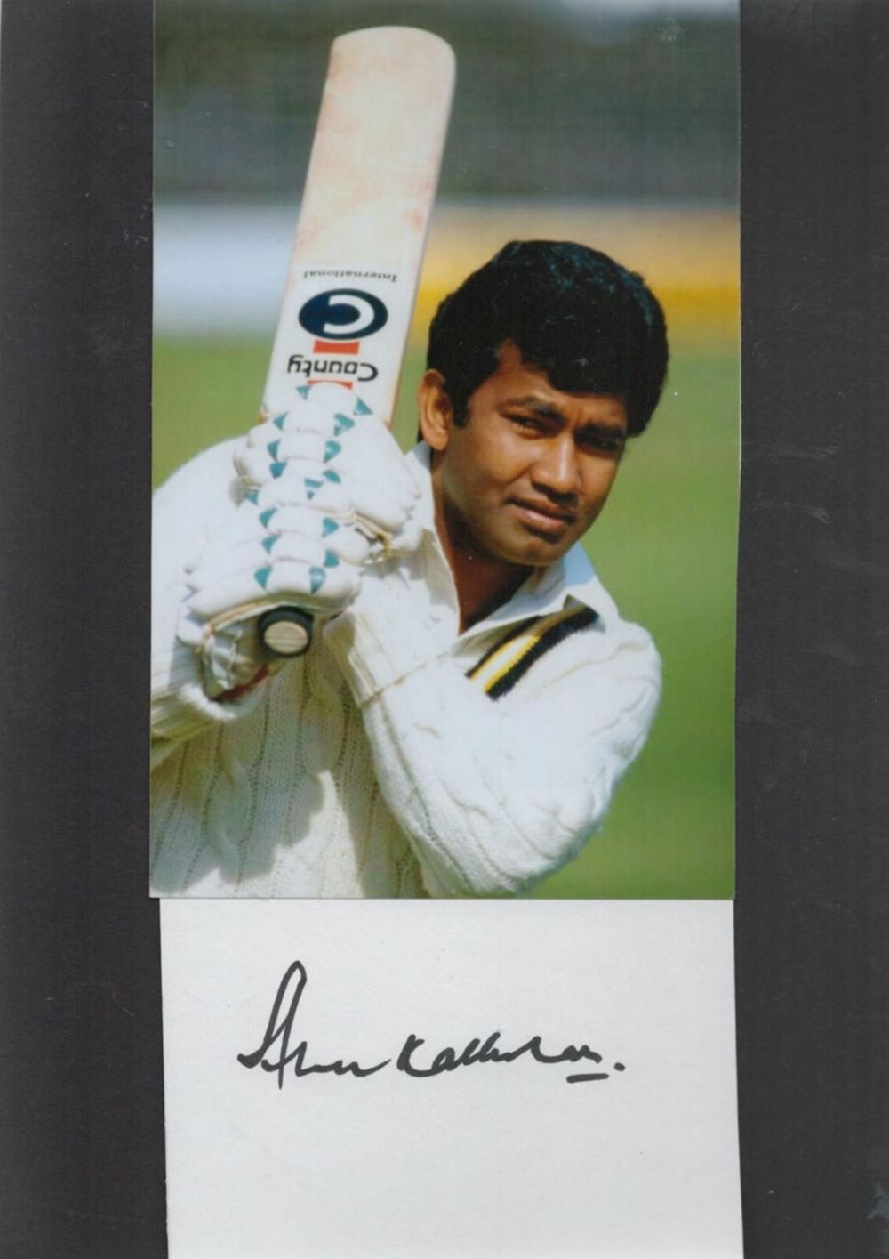 Lot 147: Cricket. Alvin Kallicharran Signed Signature Card with Glossy...