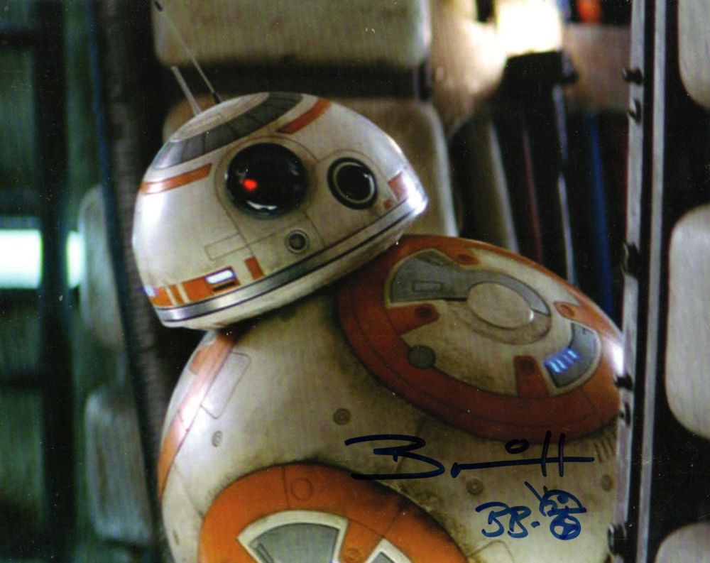 Lot 259: Star Wars The Last Jedi 8x10 inch photo...