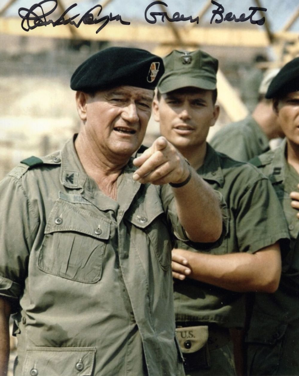 Lot 266: John Wayne movie 'The Green Berets' 8x10 photo...