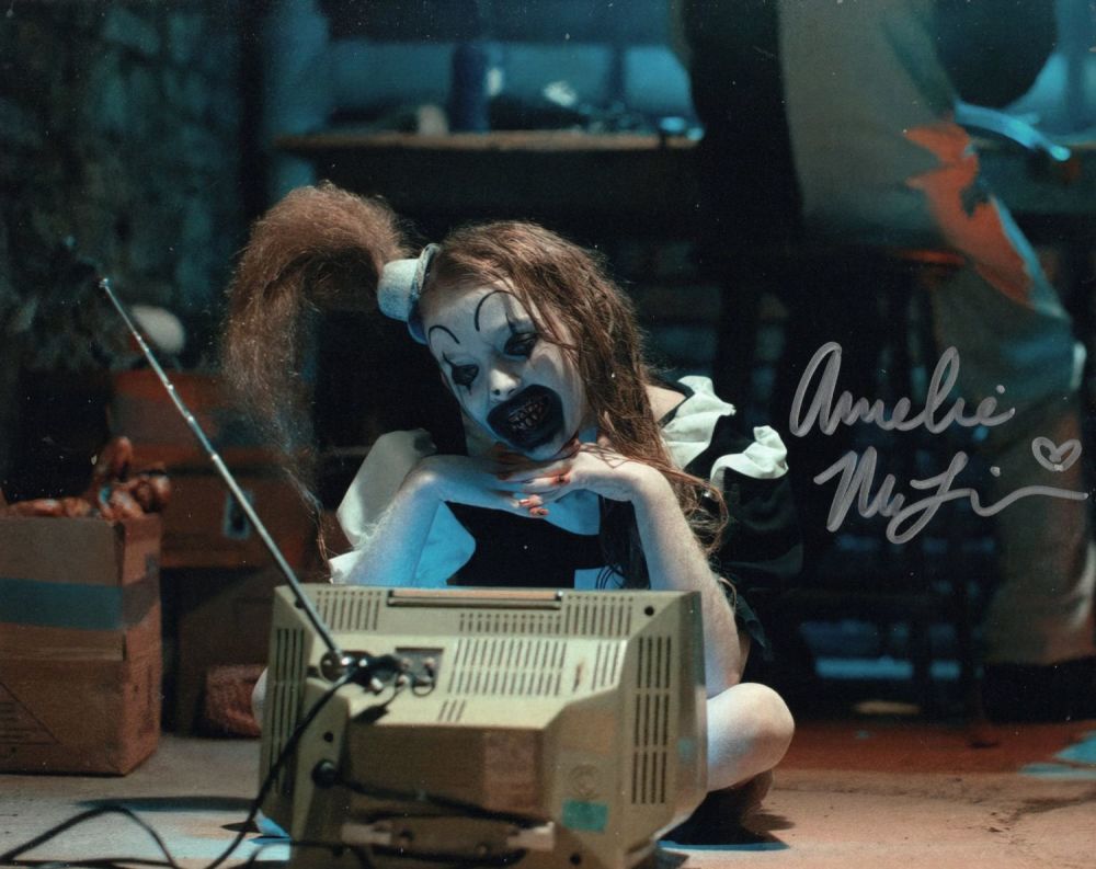 Lot 277: Terrifier 2 horror movie 8x10 photo signed by...