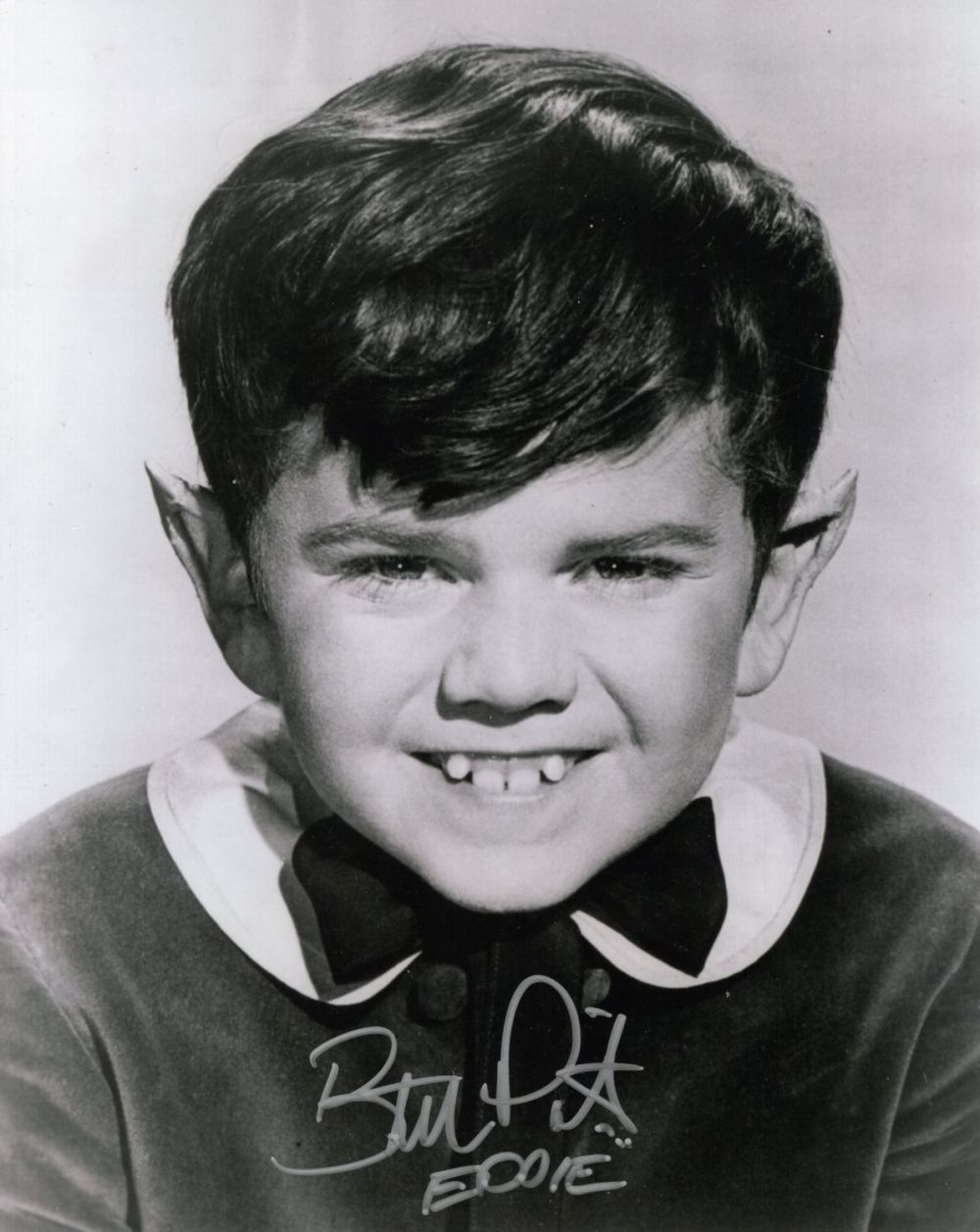Lot 297: The Munsters 8x10 photo signed by Butch Patrick...