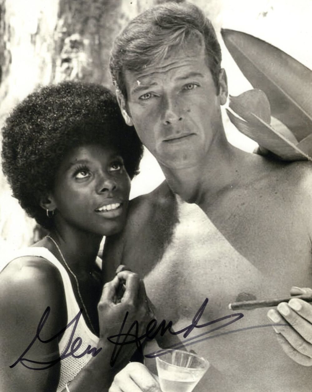 Lot 325: 007 James Bond movie Live & Let Die...