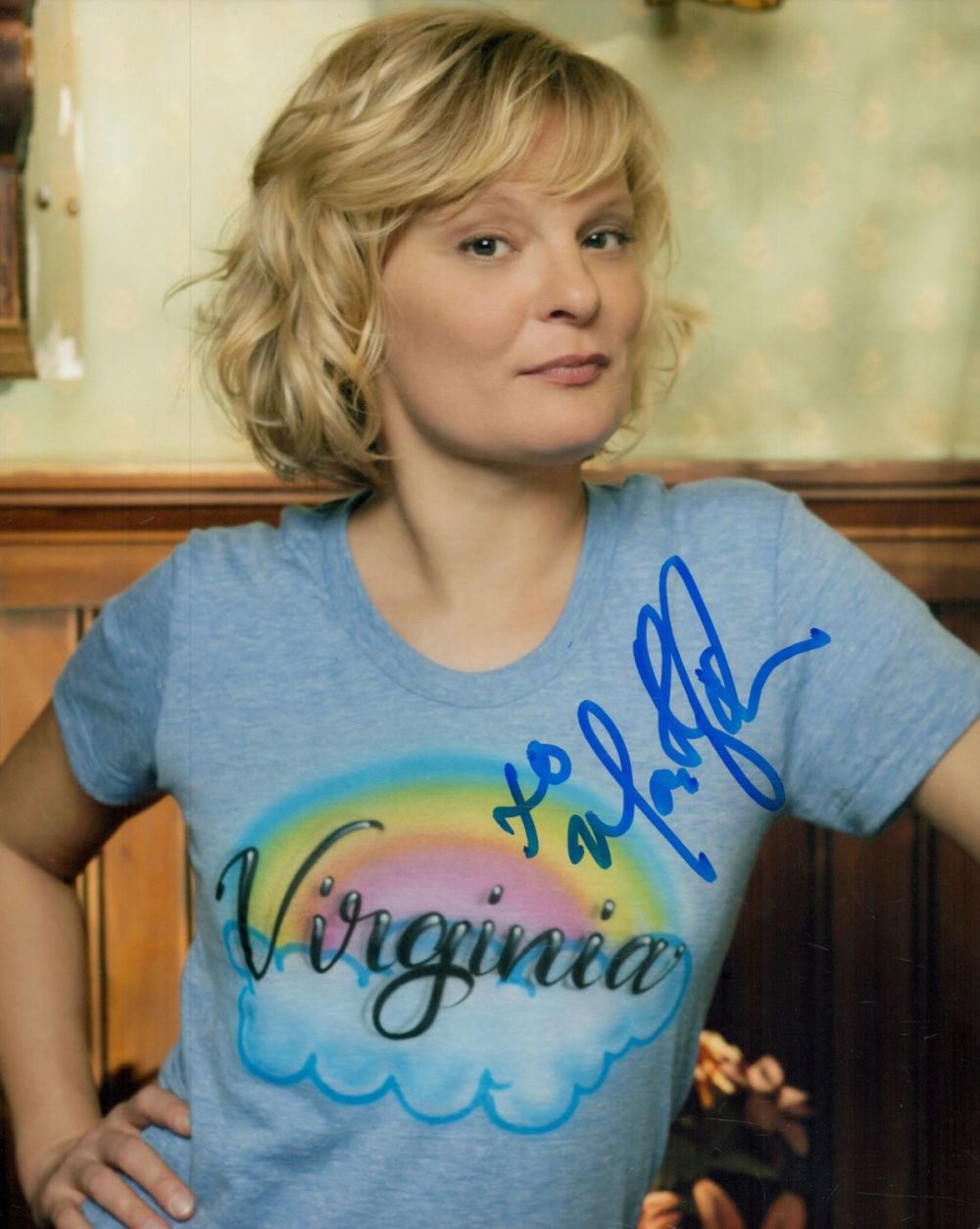 Lot 658: Martha Plimpton signed 10x8 inch colour photo. Good...
