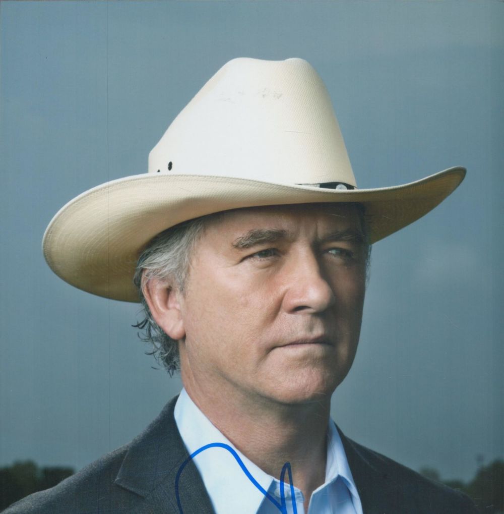 Lot 55: Patrick Duffy signed 10x8 inch colour photo. Good...